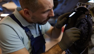 Έχεις και εσύ μία από τις 10 κακές συνήθειες; Πρόσεχε γιατί καταστρέφουν το αυτοκίνητο