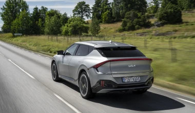 Οδηγούμε το νέο Kia EV6 GT - Ηλεκτροσόκ 585 ίππων! [video]