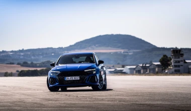 Νέο Audi RS 3 Performance Edition με τελική 300 km/h!