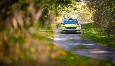 Στο μπάκετ του Skoda Fabia RS Rally2 – Μια μαγική εμπειρία [video]