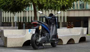Νέο SEAT MÓ 125 Performance: Πιο γρήγορο και με ανάρτηση Ohlins!