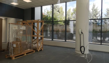 Αυτή είναι η πρώτη αντιπροσωπεία της Tesla στην Ελλάδα: Πού βρίσκεται - Πότε ανοίγει