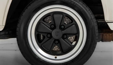 Αυτό το van δεν είναι VW, αλλά μια original σπάνια Porsche!