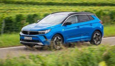 Δοκιμή Opel Grandland PHEV 225 PS: Πολυταξιδευτής