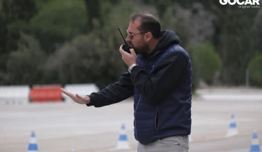 Μια μέρα στο Driving Academy: Πίσω στα θρανία