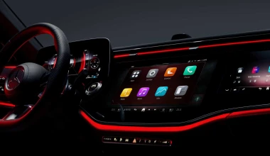 Απίθανο! Έβαλαν TikTok και selfie κάμερα στη νέα Mercedes E-Class