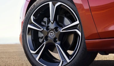 Δοκιμή Opel Corsa 1.2T 100 PS 40 Years: Γιορτάζοντας την επιτυχία