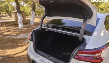 Δοκιμή Citroen e-C4 X: Αντισυμβατική και επίκαιρη! [video]