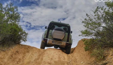 Δοκιμή Land Rover Defender 110 D300 75 Years: Alpha male SUV