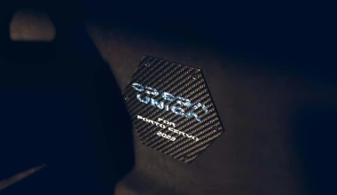 Δεν θα πιστέψεις πόσες ώρες έβαφαν αυτή τη Lamborghini!