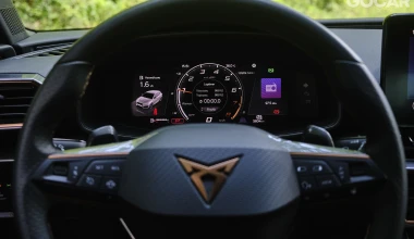 Δοκιμή CUPRA Leon 1.5 eTSI: Downsize & upgrade [video]