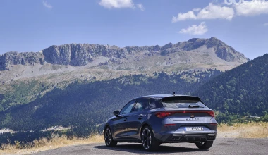 Δοκιμή CUPRA Leon 1.5 eTSI: Downsize & upgrade [video]