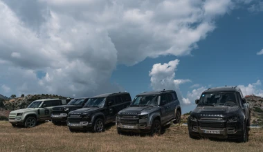 Το Land Rover Defender οργώνει σε off-road διαδρομές στην Ελλάδα 