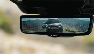 Το Land Rover Defender οργώνει σε off-road διαδρομές στην Ελλάδα