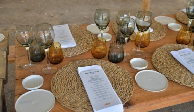 Το Land Rover Defender οργώνει σε off-road διαδρομές στην Ελλάδα 