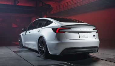 Στην Ελλάδα το νέο Tesla Model 3 Performance - Η τιμή του