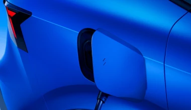 Ρεσιτάλ από τη Renault: Λανσάρει SUV 300 ίππων που καίει κάτω από 1 lt/100km! [video]