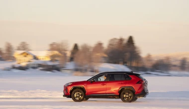 Toyota RAV4: Φθηνότερο έως 2.700 € στην Ελλάδα το SUV - Σε ποιες εκδόσεις