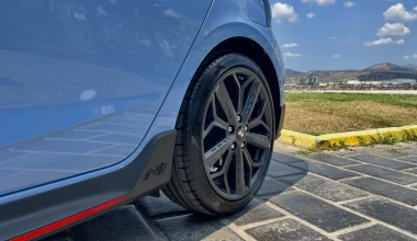 Αποκλειστικό: Σχολή οδηγών στην Ελλάδα κάνει μαθήματα με turbo αυτοκίνητο 204 ίππων 