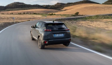 Γιατί όλοι αγοράζουν αυτά τα δύο SUV της Peugeot; Τι διαφορετικό έχουν

