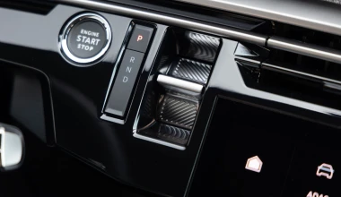 Δοκιμή Peugeot E-3008 210 PS 73 kWh: Το καλό σερβίτσιο