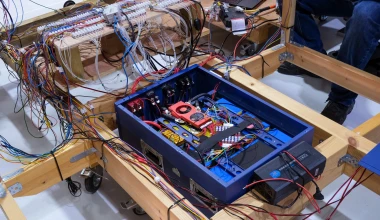 elvoX: Αυτοκίνητο made in Greece - Εδώ φτιάχνεται 