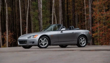 Αυτό είναι το Honda S2000 με τα λιγότερα χιλιόμετρα! Πόσο πουλήθηκε; 