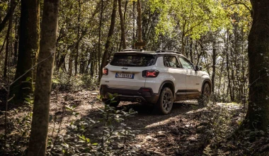 Οδηγούμε στην Ιταλία το Jeep Avenger 4xe - Υβριδικό και τετρακίνητο B-SUV