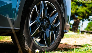 Δοκιμή 5008 Hybrid 145 e-DCS6: Μη ψάχνεις για οικογενειακό