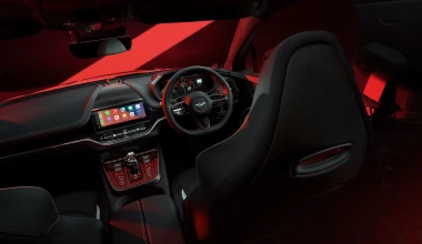 To ισχυρότερο θερμικό SUV ανήκει στην Aston Martin - Ξεπέρασε Lamborghini και Ferrari