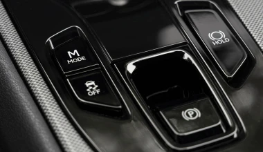 Οδηγούμε στην Πορτογαλία το νέο Lexus RZ