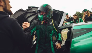 Eπίσημο: Αυτό είναι το πιο γρήγορο αυτοκίνητο στον κόσμο - Έσπασε 24 ρεκόρ σε μία μέρα! [video]