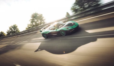 Eπίσημο: Αυτό είναι το πιο γρήγορο αυτοκίνητο στον κόσμο - Έσπασε 24 ρεκόρ σε μία μέρα! [video]