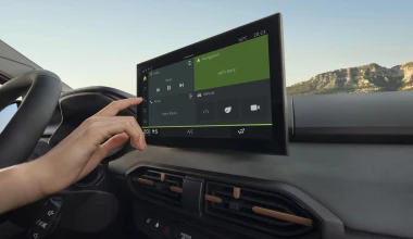 Το No1 αυτοκίνητο της Dacia έγινε υβριδικό 