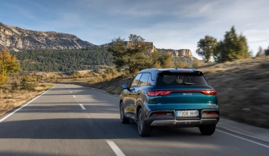 Οδηγούμε στη Βαρκελώνη το νέο BYD Atto 2 DM-i – Πρώτες τιμές στην Ευρώπη