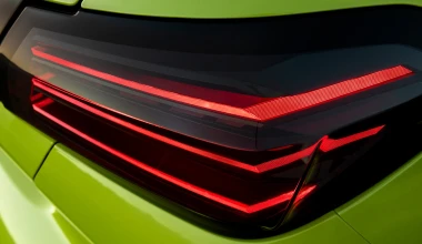 Το αυτόματο υβριδικό στιλάτο Peugeot που έχει τα πάντα σε τιμή 21.500 ευρώ - Και δεν πληρώνει τέλη κυκλοφορίας! 