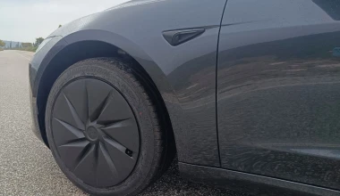 Οδηγούμε τη νέα και πιο προσιτή έκδοση του Tesla Model 3! 