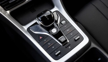 Το C-SUV των 212 ίππων με αυτονομία σχεδόν 1.016 km – Καίει 2,1 lt/100 km και κοστίζει 31.990 ευρώ