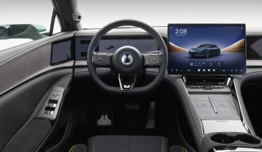 Άνοιξαν οι παραγγελίες για το κινεζικό αυτοκίνητο που φορτίζει σε 5 λεπτά - Με τιμή στην Ευρώπη από 117.500 ευρώ