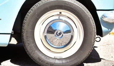 ΟΔΗΓΟΥΜΕ Triumph Herald 1200: Πολύ αργά