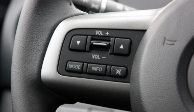 Mazda 2 1.3 3d - 2011