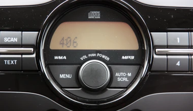 Mazda 2 1.3 3d - 2011