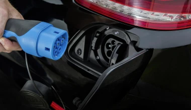 Νέα Mercedes-Benz S500 Plug-In Hybrid