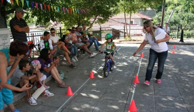 Ποδήλατο στα έλατα και μετά τσίπουρα και παραδοσιακές πίτες