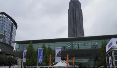 …και δυο λουκάνικα Φρανκφούρτης