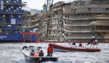 Όρθιο το Costa Concordia