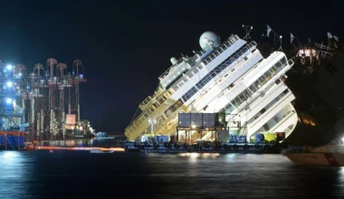 Όρθιο το Costa Concordia