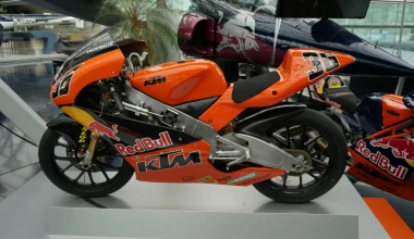 Ο μαγικός κόσμoς της Hangar-7