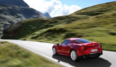 Ήρθαν οι νέες Alfa Romeo Giulietta και 4C