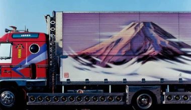 Decotora: Art on Truck